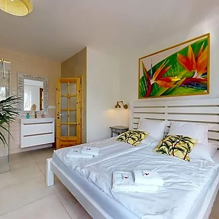 Bed and breakfast Ron De Mar - Flamingo 4*